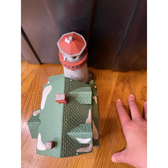 Department 56 Heritage Village Collection Craggy Cove Lighthouse WORKS - Picture 8 of 8